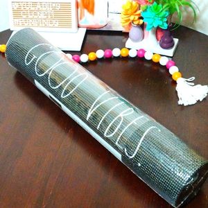 🆕 RAE DUNN GOOD VIBES YOGA MAT - BLACK